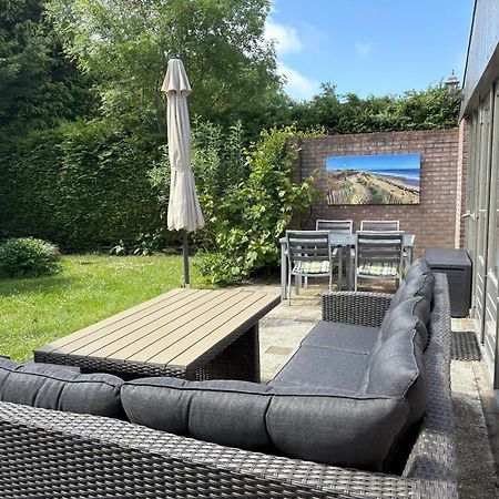 Gemuetliches, Helles Ferienhaus Mit Privatem Garten In Gepflegtem Ferienpark Warmenhuizen Eksteriør bilde